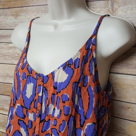 ❌ SOLD ❌ CAbi pattern summer top - Picture 2 of 7